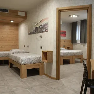 Bed & , Corte Rossa -1 Min Walk To Bernina Express Otel